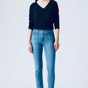 Levi’s 311 Shaping Skinny Jeans Size 27 x 28